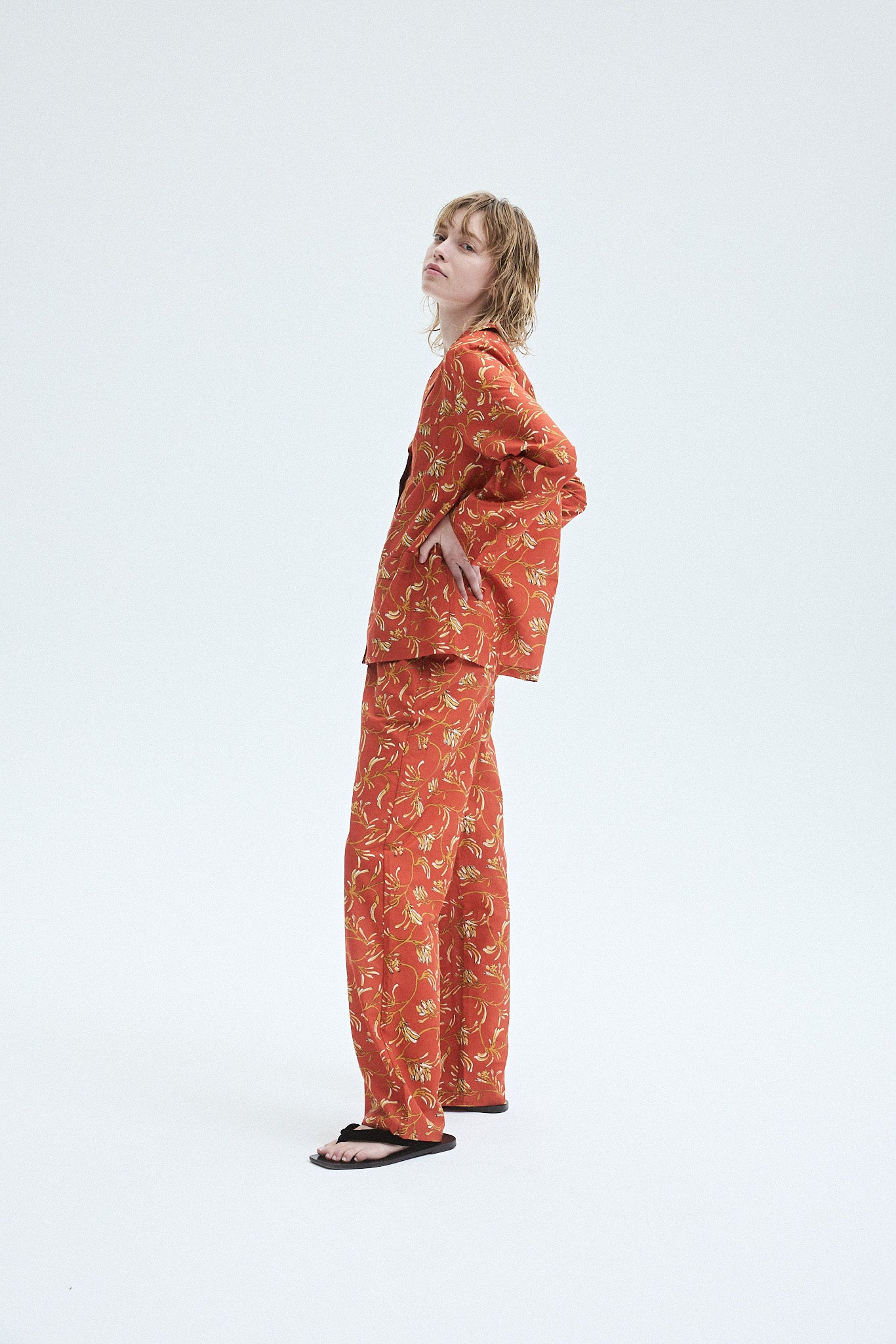 Kangaroo Paw Drawstring Pant